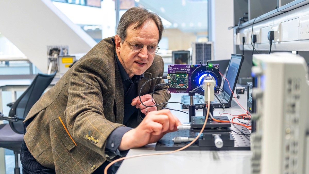 Prof. Harald Haas znanstvenik je za kojeg se vezuje početak Li-Fi tehnologije
