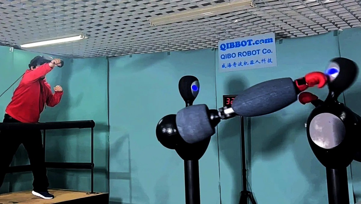 Većina robota na daljinsko upravljanje odlučuje se za točnost i preciznost, ali u ringu je najvažnija brzina 📷 Qibo Robot Co.