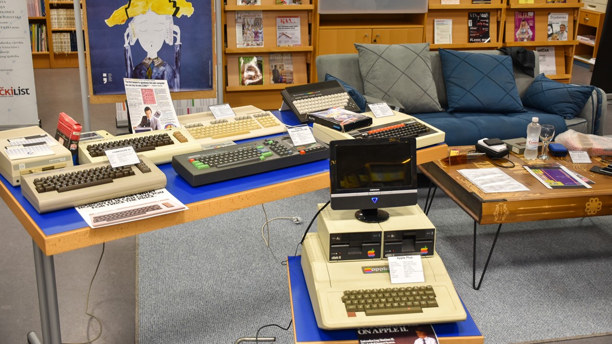 Retro računala iz kolekcije Branka Novosela.  📷 Foto: Branko Novosel, Facebook