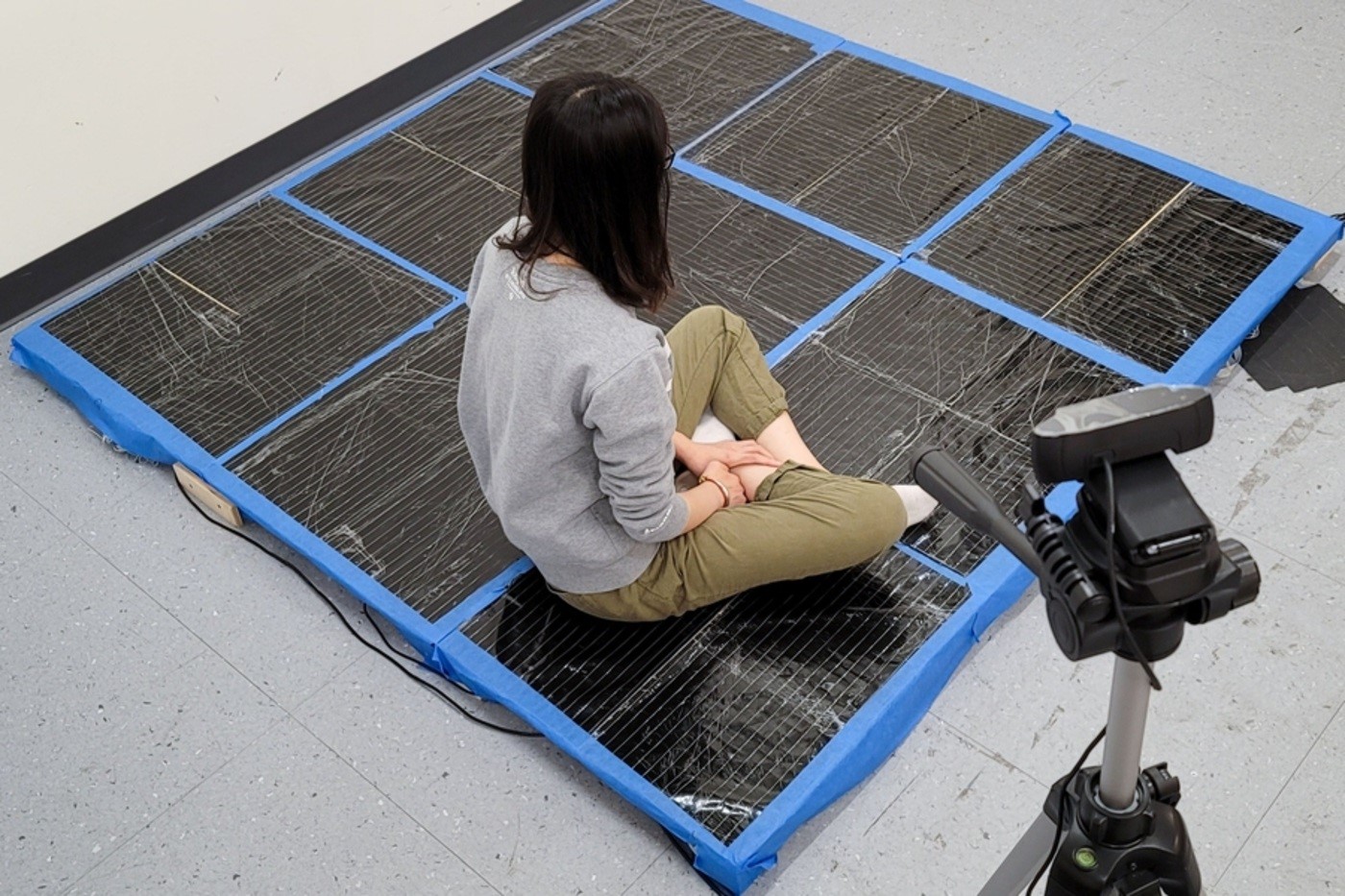 Pametni tepih procjenjuje ljudske poze bez upotrebe kamera - Istraživanja @  Bug.hr