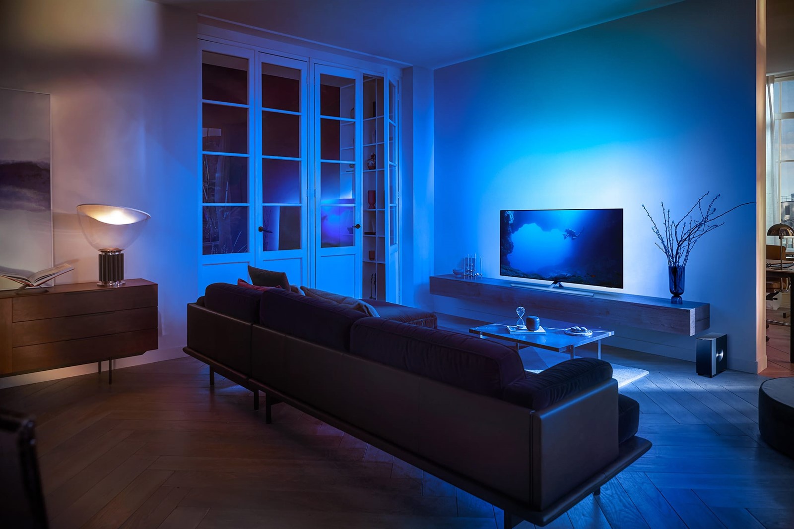 Philipsova linija televizora OLED807 donosi OLED EX panele, Android TV i  atraktivno osvjetljenje - Televizori @ Bug.hr