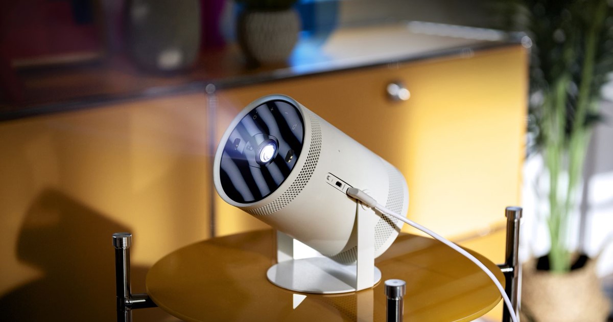 Samsung The Freestyle - projektor, pametni zvučnik i ambijentalno  osvjetljenje u jednom uređaju - Sajmovi @ Bug.hr