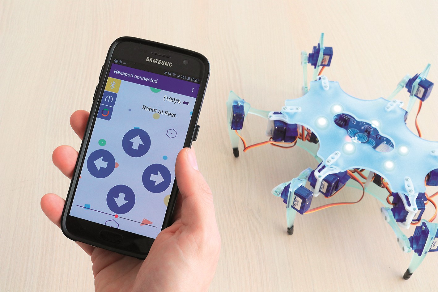 STEMI Hexapod - "domaći" robot-učitelj - Recenzije @ Bug.hr