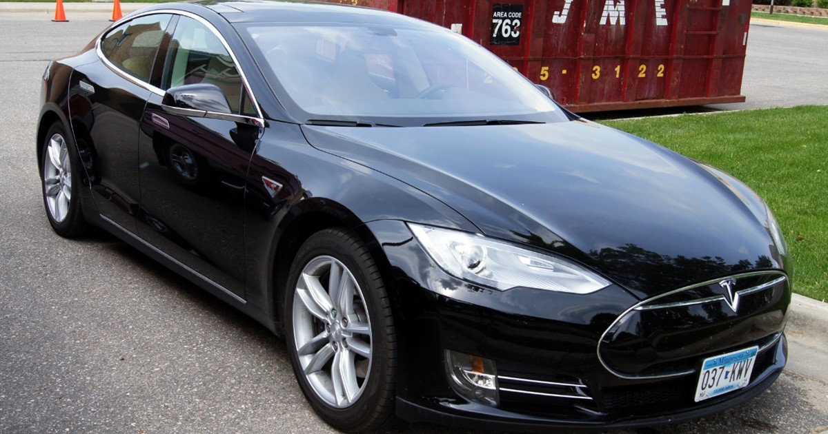 Tesla nam je sve bliže, od sada se može naručiti i preuzeti u Sloveniji i  Mađarskoj - Automobili @ Bug.hr